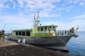 Inauguration  du bateau TAPUAE MANU IV reliant les deux îles de Mooera et de Maiao
